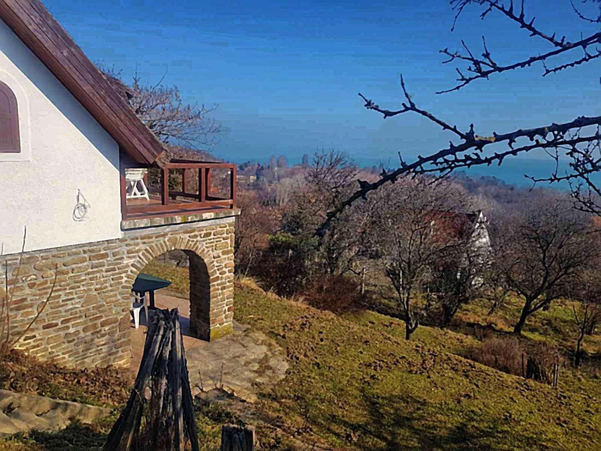 Villa Korozsa Vendeghaz Tihany Exteriör bild
