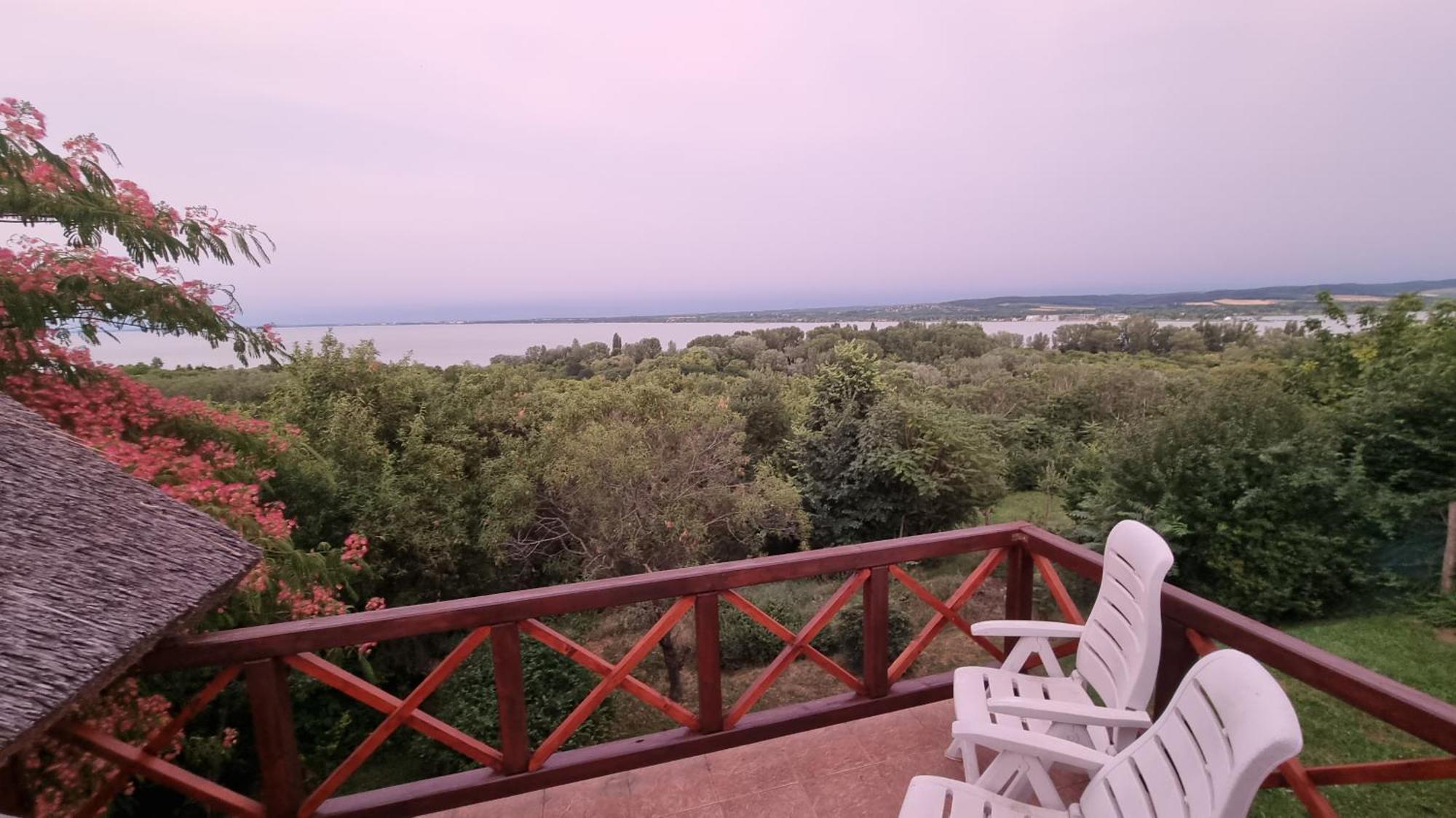 Villa Korozsa Vendeghaz Tihany Exteriör bild
